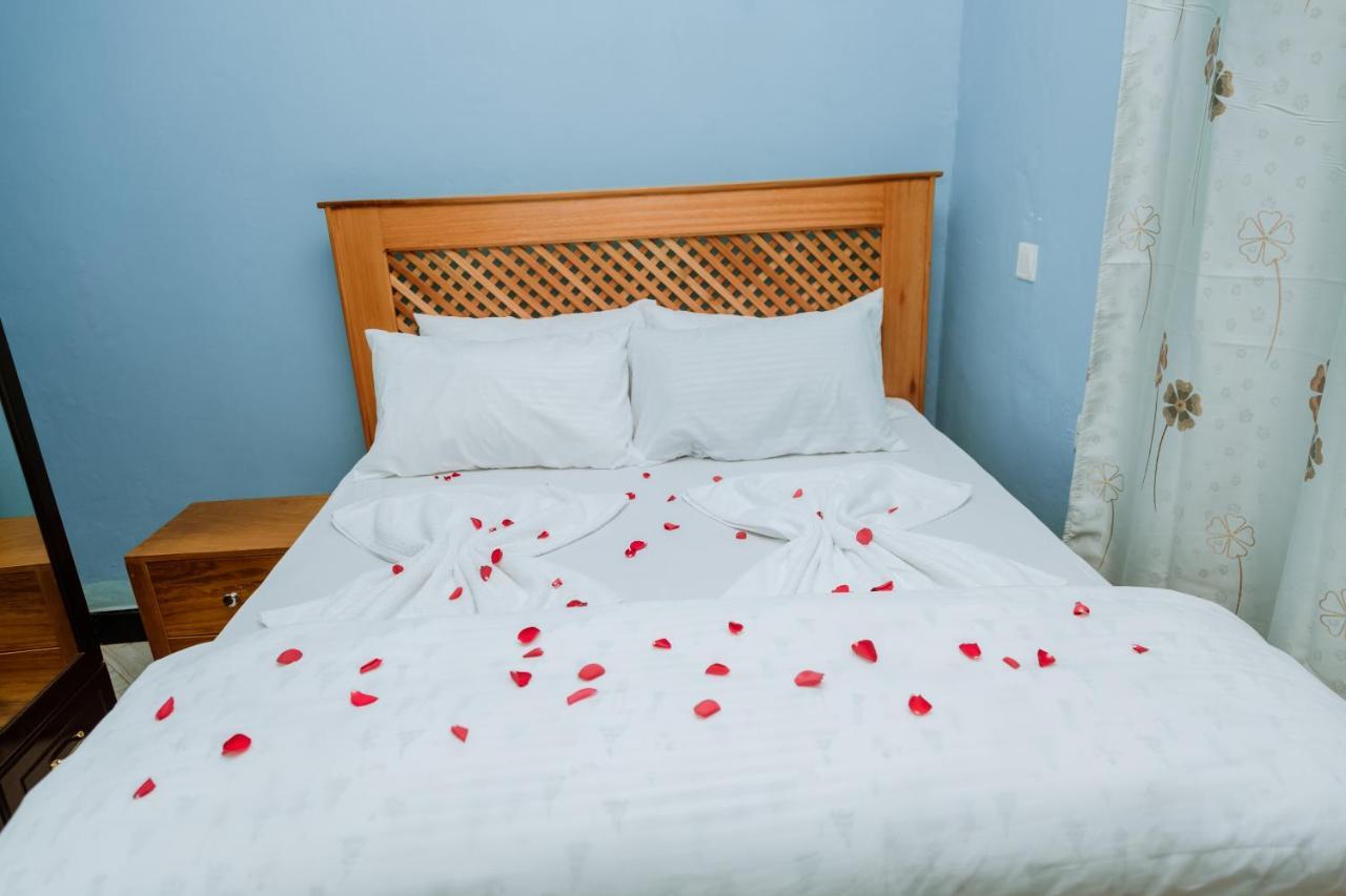 Kisanga Homestay Моші Екстер'єр фото
