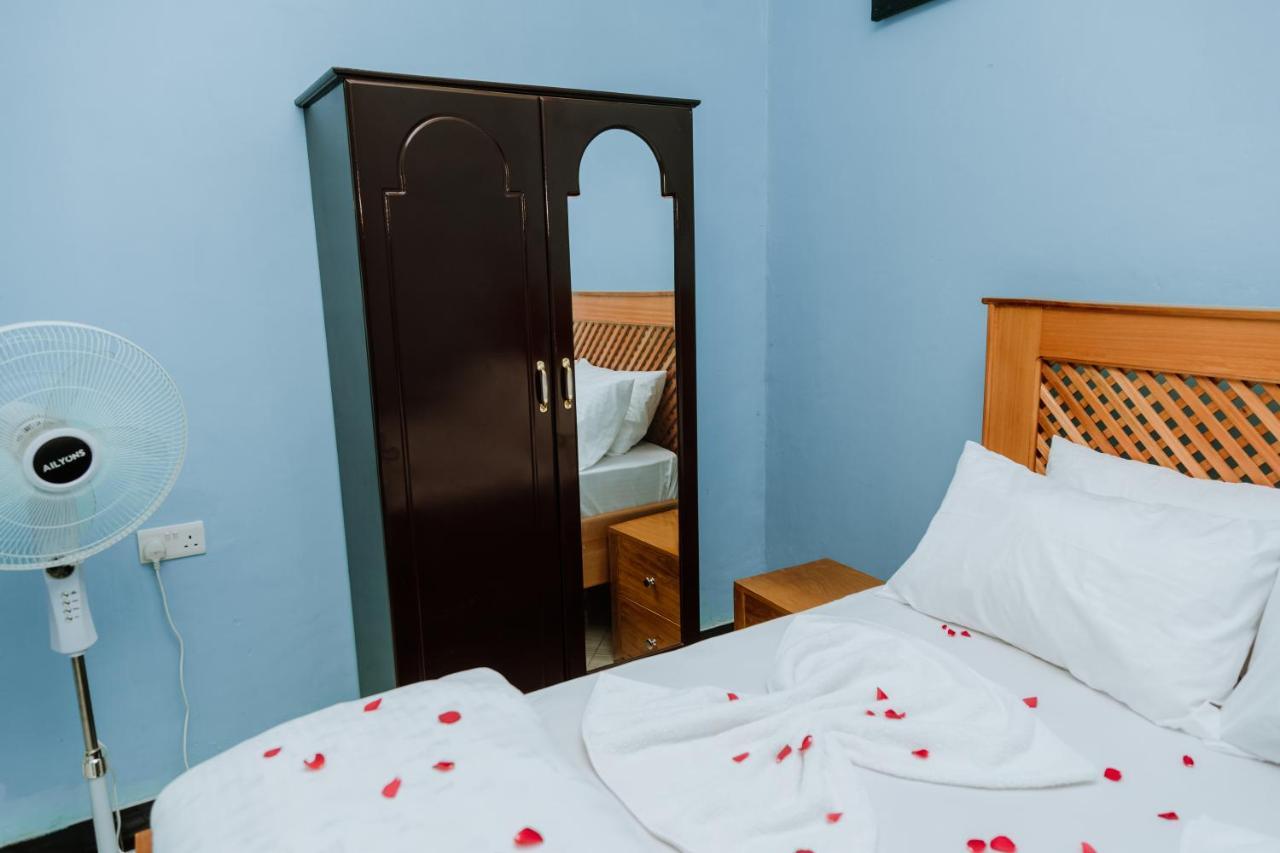 Kisanga Homestay Моші Екстер'єр фото