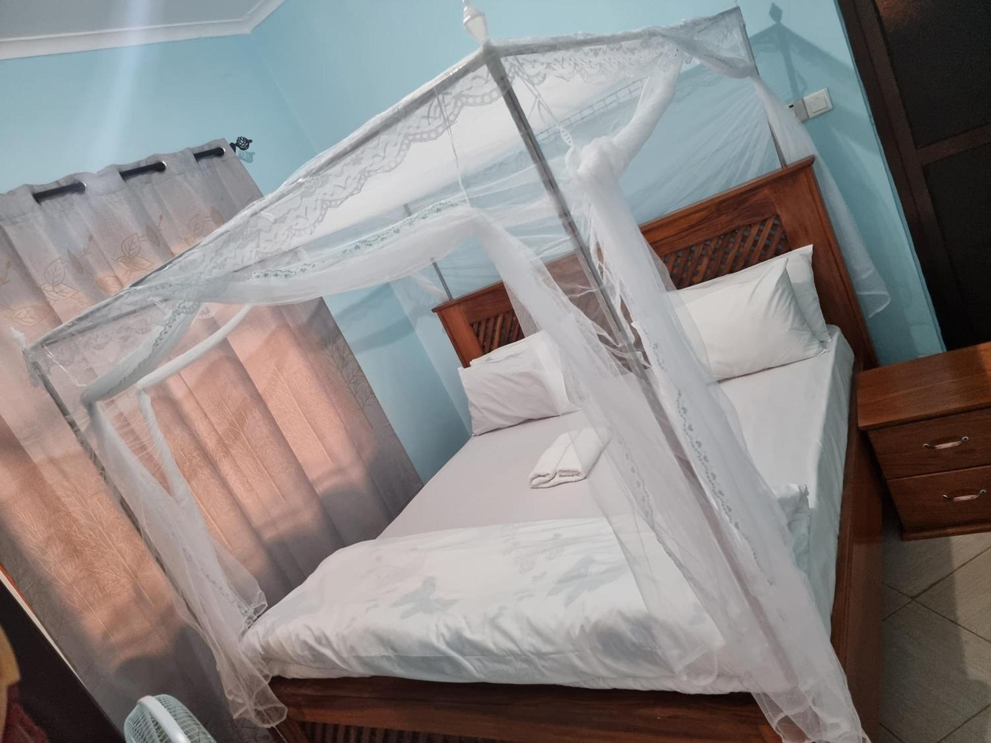 Kisanga Homestay Моші Екстер'єр фото