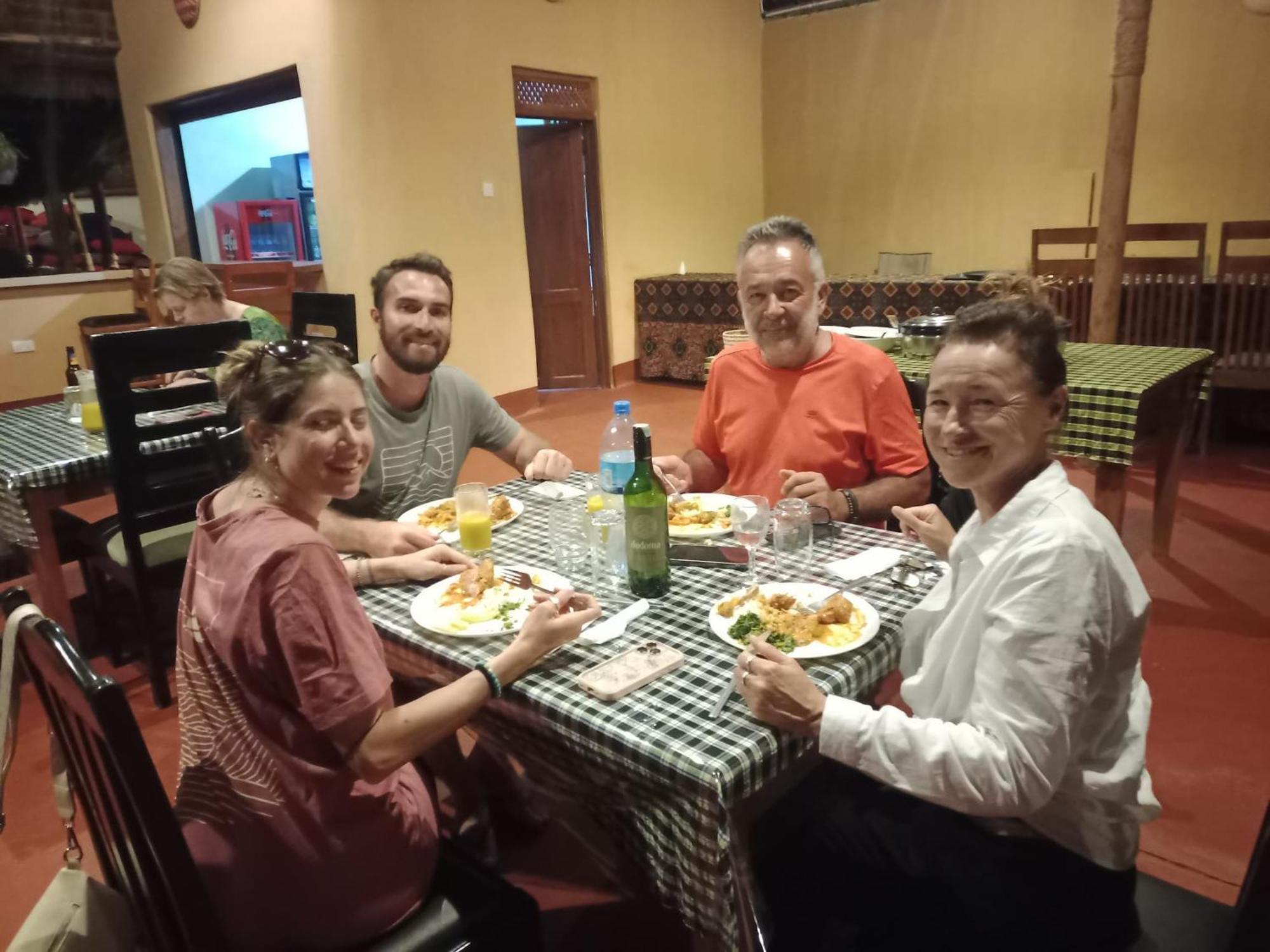 Kisanga Homestay Моші Екстер'єр фото